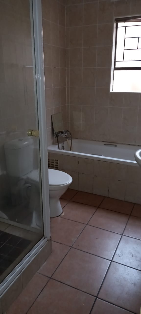 To Let 2 Bedroom Property for Rent in Vaalpark Free State